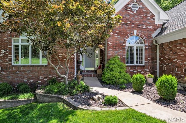 738 High Point Drive, Lake St Louis, MO 63367
