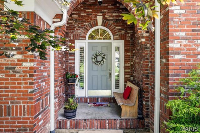 738 High Point Drive, Lake St Louis, MO 63367
