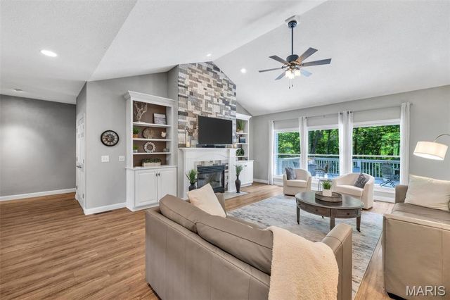 738 High Point Drive, Lake St Louis, MO 63367