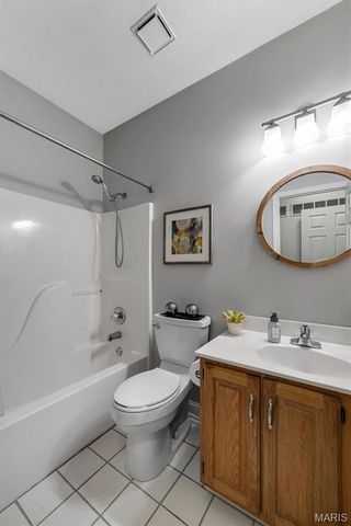 738 High Point Drive, Lake St Louis, MO 63367