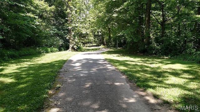 738 High Point Drive, Lake St Louis, MO 63367