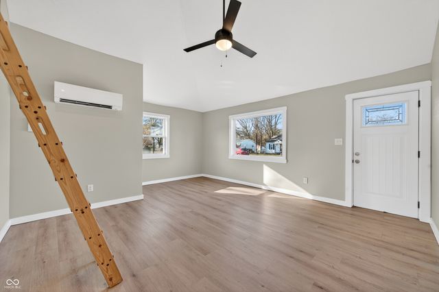 5065 Adkins Street, Columbus, IN 47201