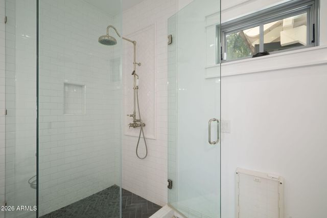 5627 E MONTEROSA Street, Phoenix, AZ 85018