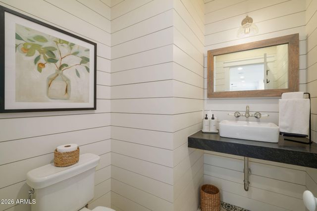 5627 E MONTEROSA Street, Phoenix, AZ 85018