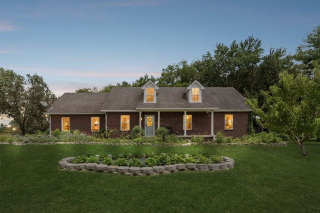 5633 Constantine Dr, Rockvale, TN 37153