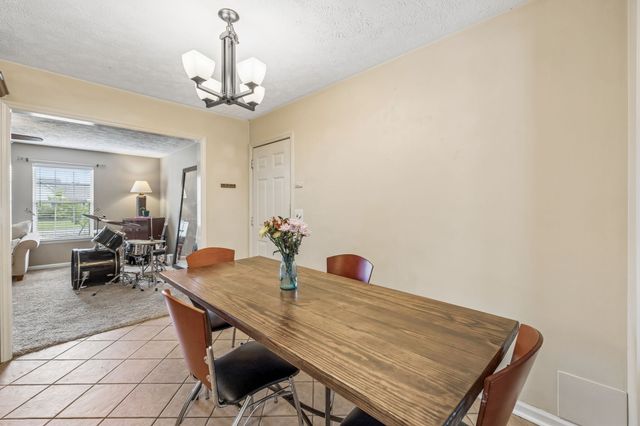 5633 Constantine Dr, Rockvale, TN 37153