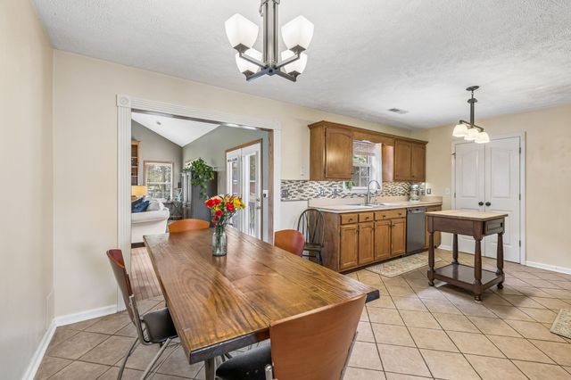5633 Constantine Dr, Rockvale, TN 37153