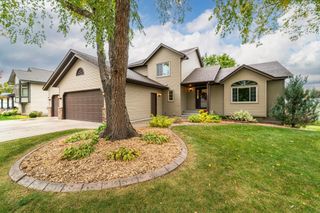 4925 143rd Street W, Apple Valley, MN 55124