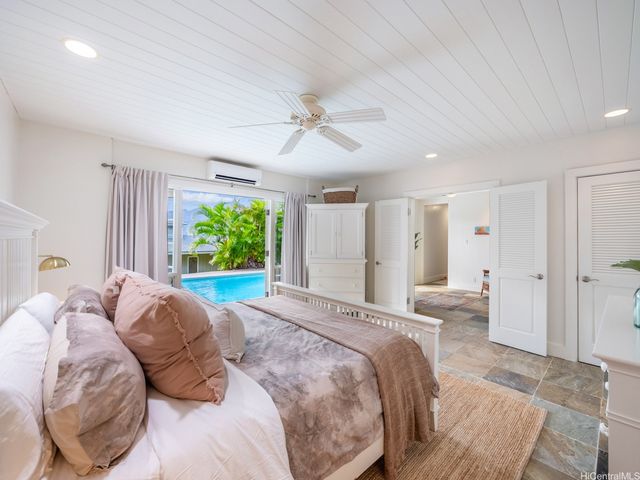 252 Lumahai Place, Honolulu, HI 96825