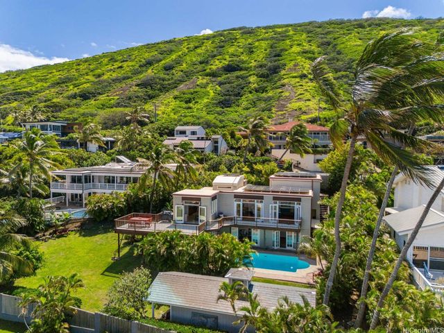 252 Lumahai Place, Honolulu, HI 96825