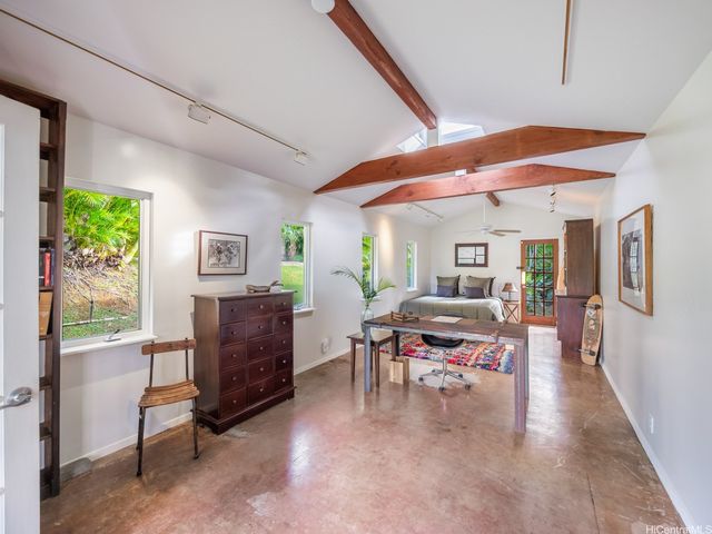 252 Lumahai Place, Honolulu, HI 96825