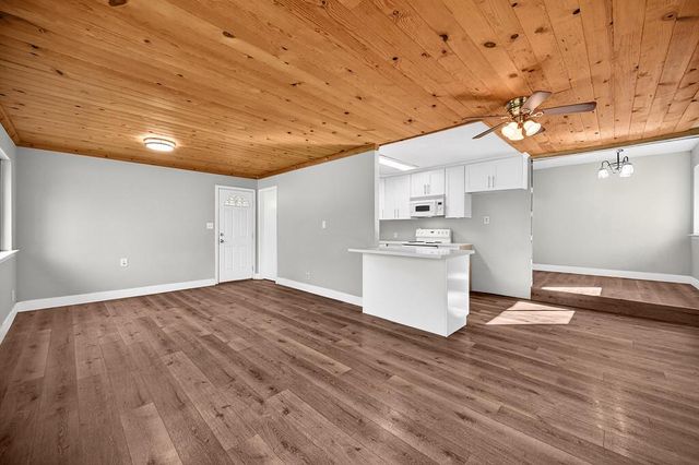 805 Country Rd, Meadow Vista, CA 95722