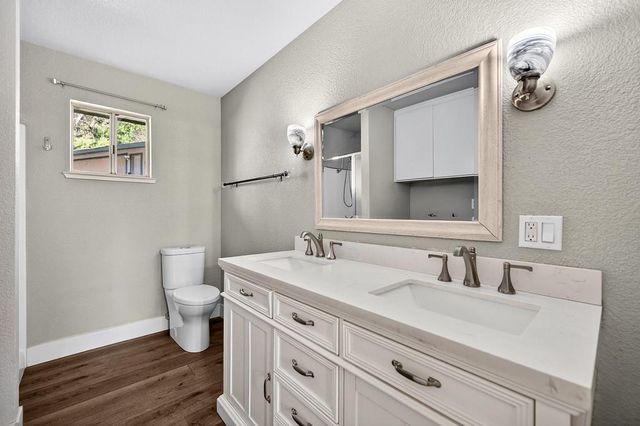 805 Country Rd, Meadow Vista, CA 95722