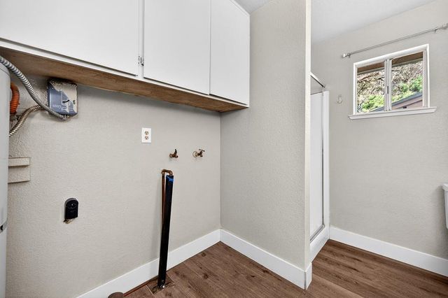 805 Country Rd, Meadow Vista, CA 95722