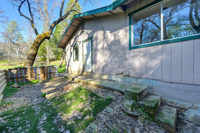 805 Country Rd, Meadow Vista, CA 95722