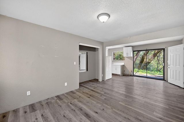 805 Country Rd, Meadow Vista, CA 95722