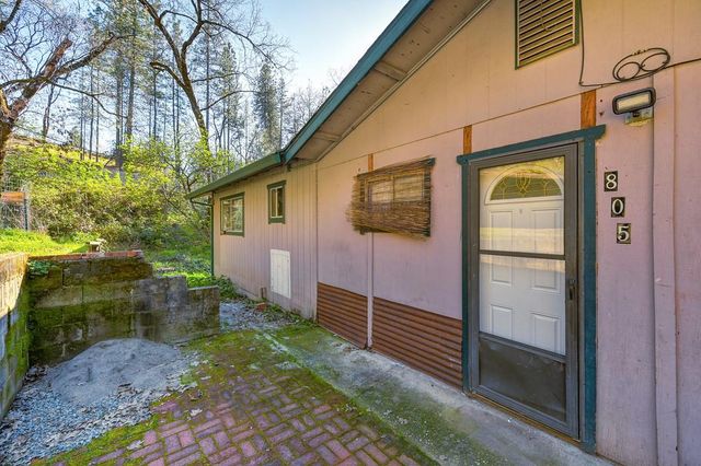 805 Country Rd, Meadow Vista, CA 95722