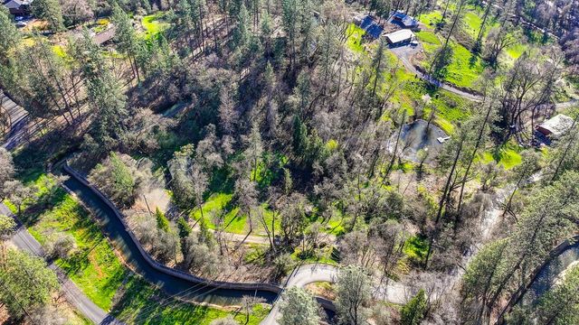 805 Country Rd, Meadow Vista, CA 95722