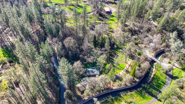 805 Country Rd, Meadow Vista, CA 95722