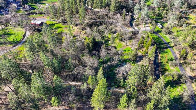 805 Country Rd, Meadow Vista, CA 95722