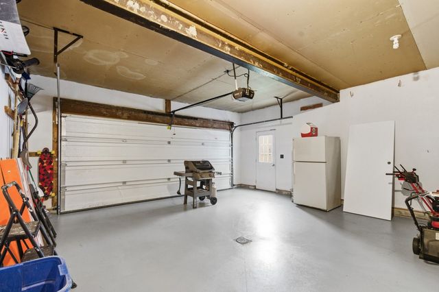 2219 BROOKSBORO Drive, Erie, PA 16510