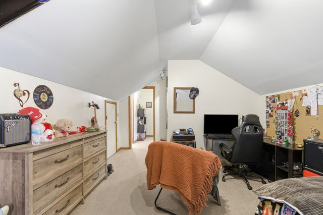 2219 BROOKSBORO Drive, Erie, PA 16510