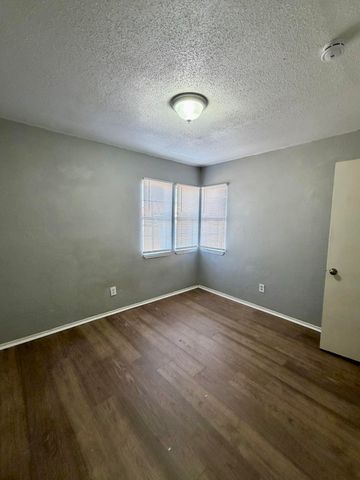 2605 1st Street, Lubbock, TX 79415