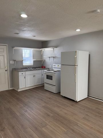 2605 1st Street, Lubbock, TX 79415