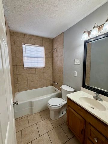 2605 1st Street, Lubbock, TX 79415