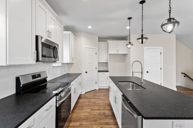 844 Cherokee Ave Apt 10, Nashville, TN 37207