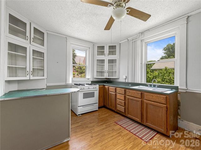 575 Haywood Road, Asheville, NC 28806