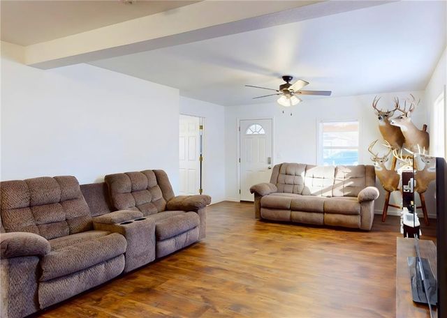 717 N Adams Street, Nevada, MO 64772