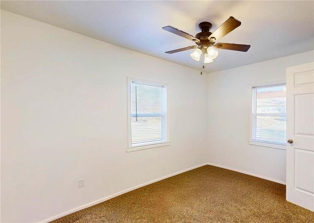 717 N Adams Street, Nevada, MO 64772