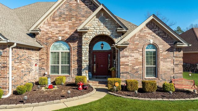 303 Corondelet Lane, Maumelle, AR 72113
