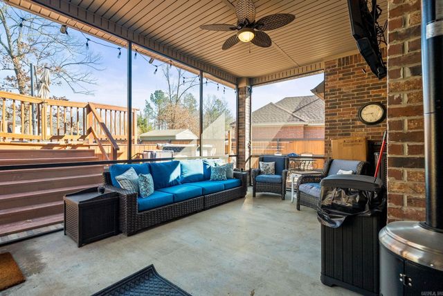 303 Corondelet Lane, Maumelle, AR 72113