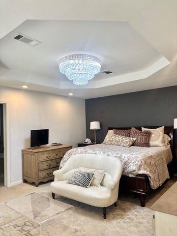 729 Camelot, Hunters Creek Village, TX 77024