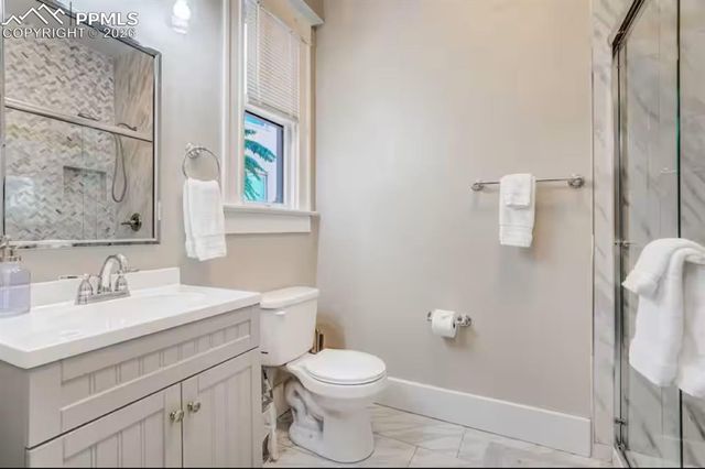 6 Boulder Crescent Street, Colorado Springs, CO 80903