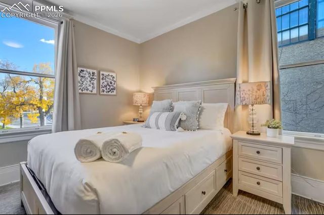 6 Boulder Crescent Street, Colorado Springs, CO 80903