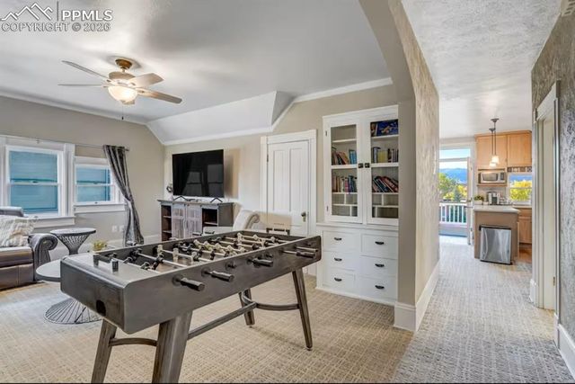 6 Boulder Crescent Street, Colorado Springs, CO 80903