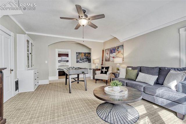 6 Boulder Crescent Street, Colorado Springs, CO 80903