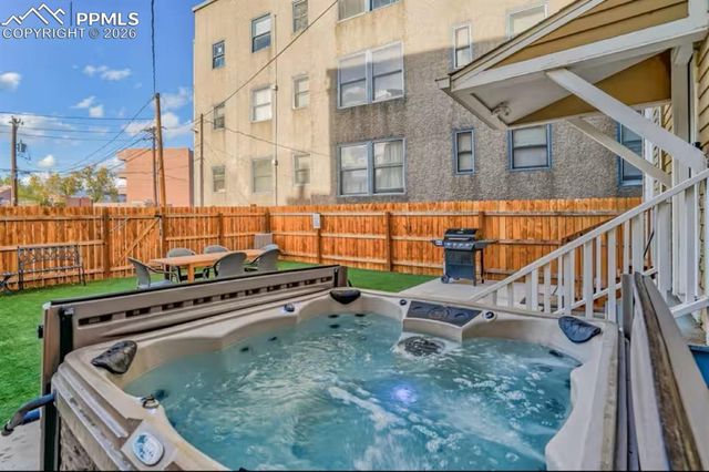 6 Boulder Crescent Street, Colorado Springs, CO 80903