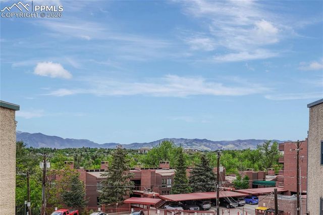 6 Boulder Crescent Street, Colorado Springs, CO 80903