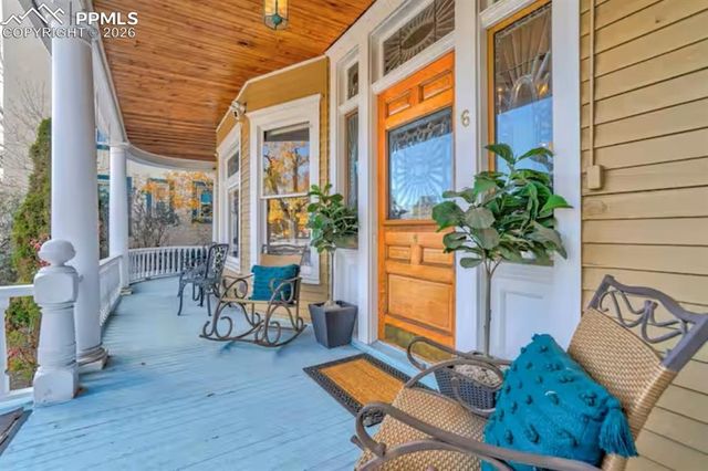 6 Boulder Crescent Street, Colorado Springs, CO 80903