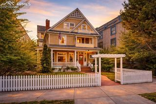 6 Boulder Crescent Street, Colorado Springs, CO 80903