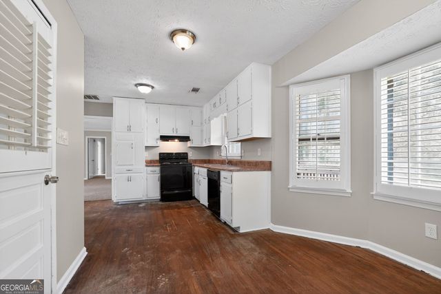 156 Blake Lane, Ellenwood, GA 30294