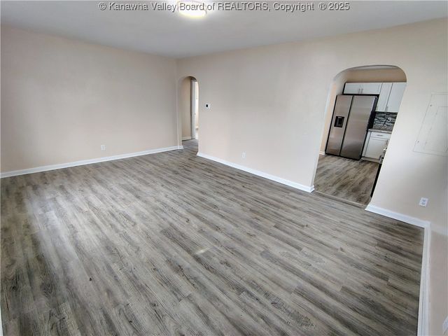 2237 Cleveland Avenue, St Albans, WV 25177