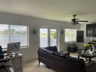 8312 NW 59th St, Tamarac, FL 33321