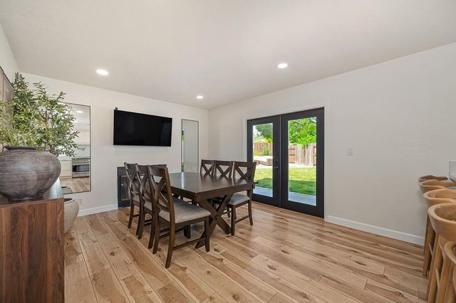 1115 Vickrey Ct, Rio Linda, CA 95673