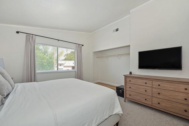 1115 Vickrey Ct, Rio Linda, CA 95673