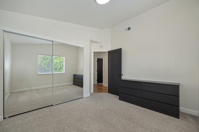1115 Vickrey Ct, Rio Linda, CA 95673
